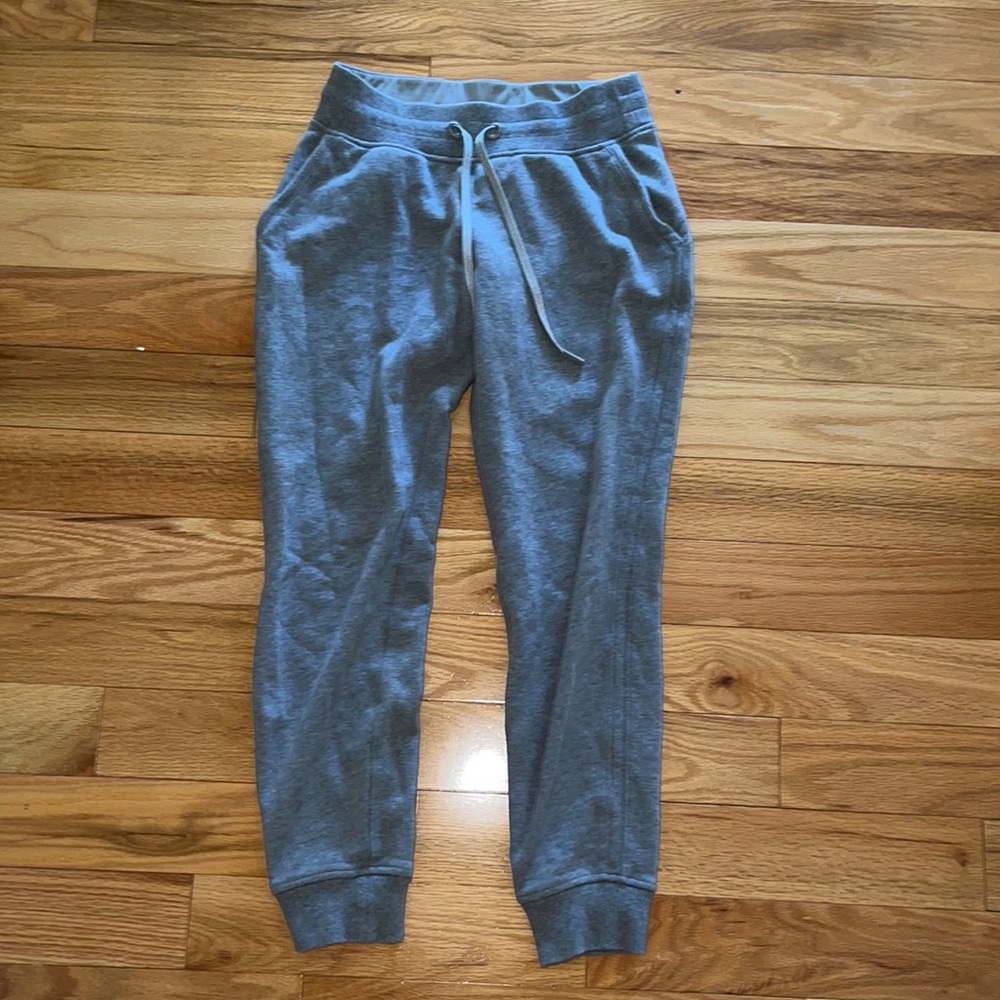 LuluLemon Joggers (size 2)